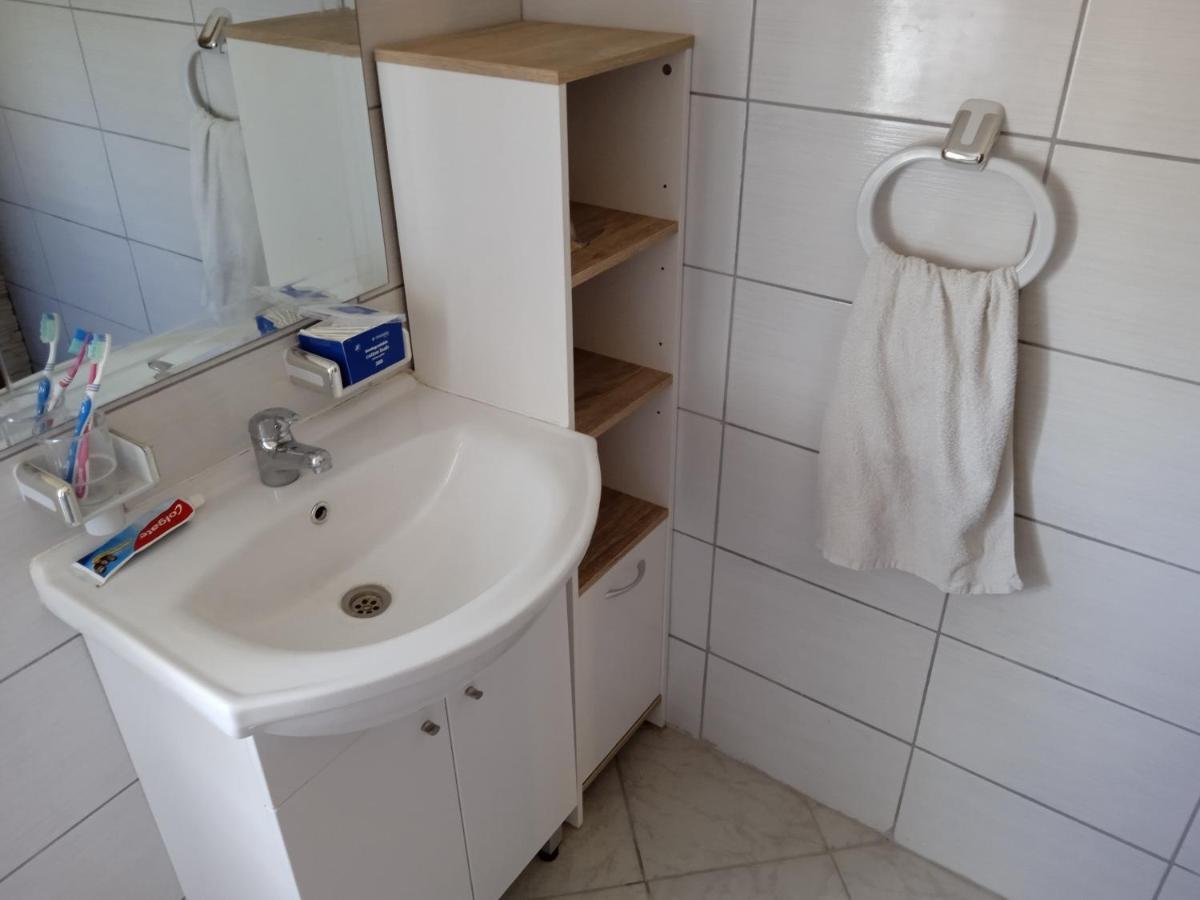 Apartman Josipa Peroj Eksteriør billede
